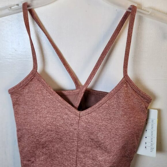 NWT All in Motion Women's Pink V-Neck Built-in-Bra Cropped Tank Top XS - Picture 1 of 3
